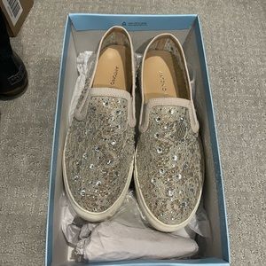 Antonio Melani Garner Slide